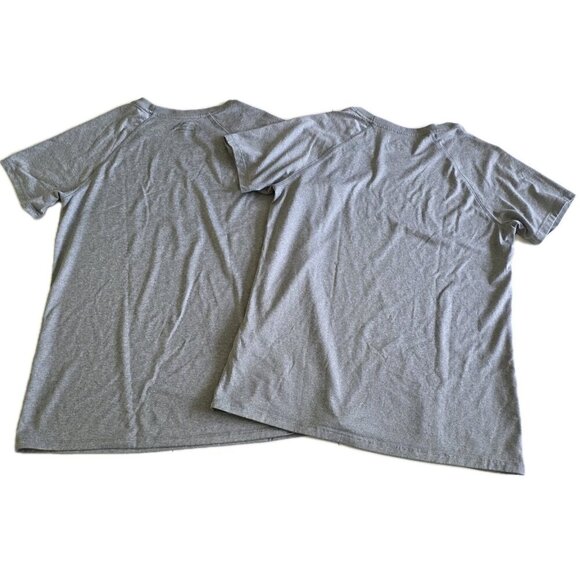Under Armour T Shirt Women M Gray Lot of 2 Loose Fit HeatGear Ligthweight Active - Picture 2 of 14